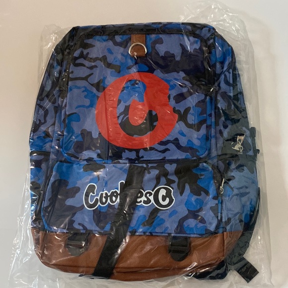 Cookies Smellproof Travel Backpack - Picture 3 of 6